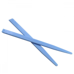 Plastic spatula for composites and cements